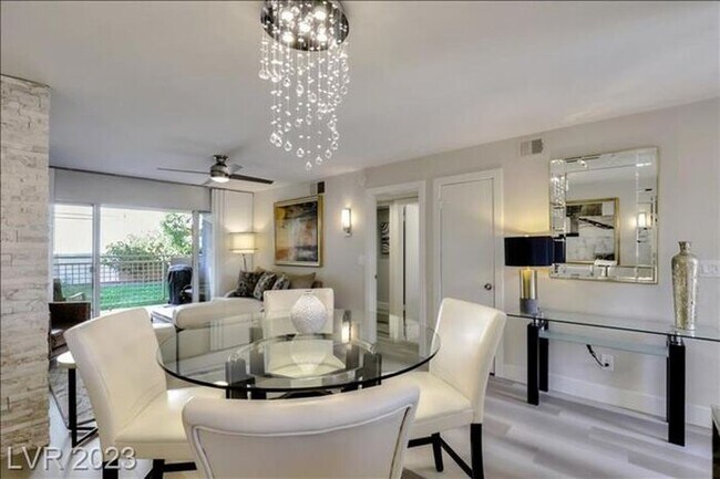 Building Photo - FURNISHED OPTIONAL 2 BEDROOM REMODELED CONDO ON 1ST FLOOR!