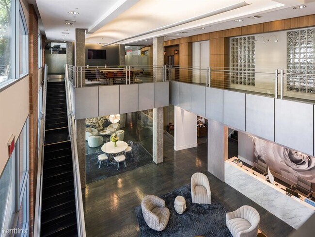 Foto del edificio - 1 br, 1 bath Condo - 840 E Green St Unit 416