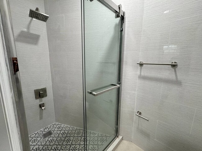 Foto del edificio - 250 E 207th St