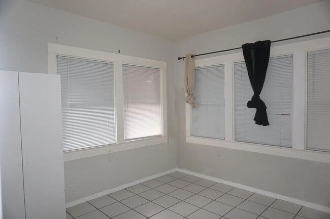 Photo - 420 E Speedway Blvd Apartment