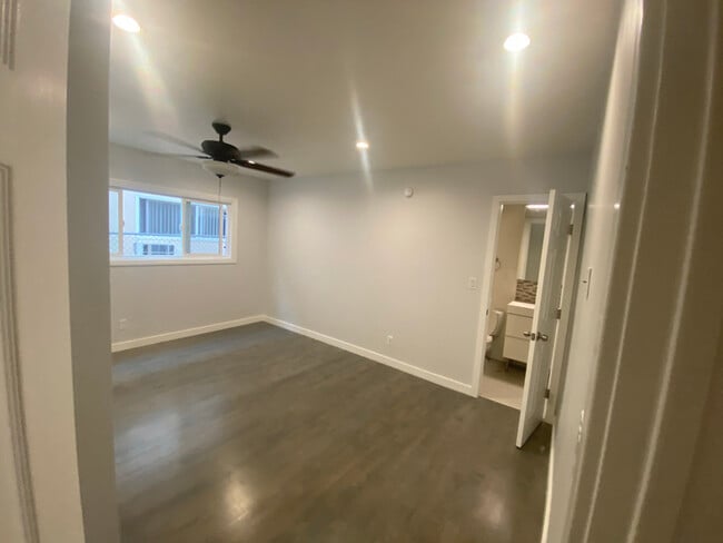 Foto del edificio - 505 N Alfred St