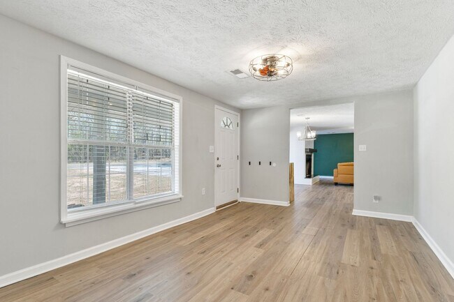 Foto del edificio - 4/2 for rent on 1 acre - Prattville!