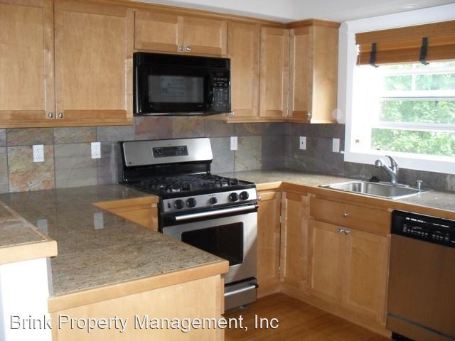 Foto del edificio - 3 br, 3 bath House - 1806 A 14th Avenue