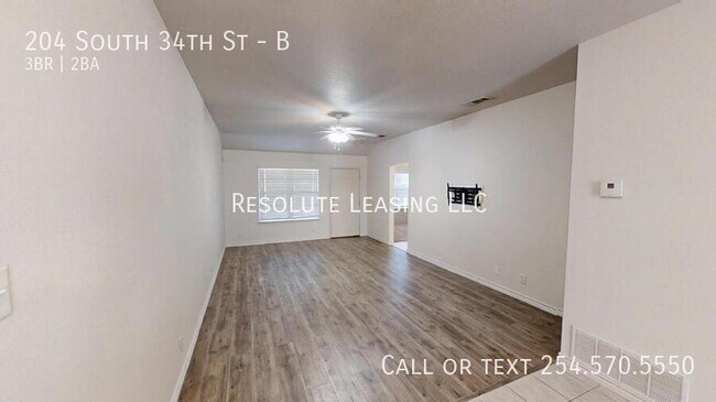 Building Photo - 204 S 34th St