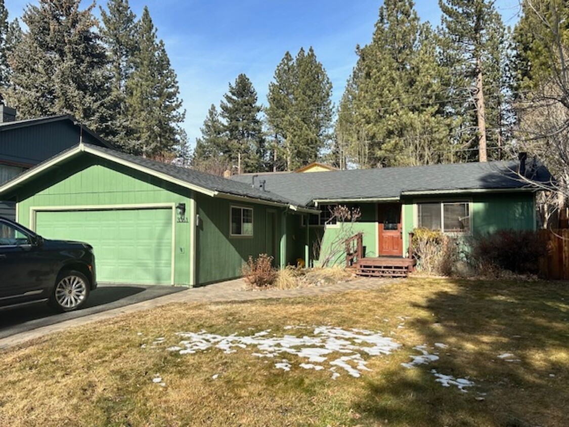 Foto principal - Cozy 2Bc 2Ba home avail. from 1/6/25- 3/30...