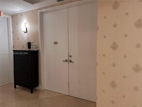 Building Photo - 18101 Collins Ave