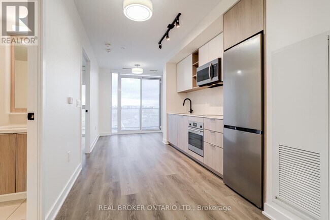 Building Photo - 36 Zorra St