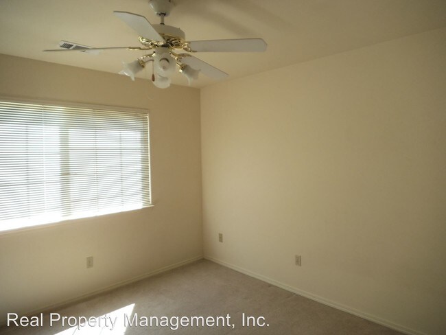 Building Photo - 4310 Lynbrook Loop