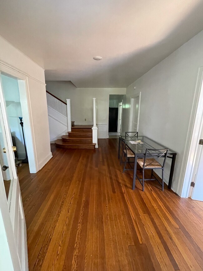 Foto del edificio - 217 Willard Way