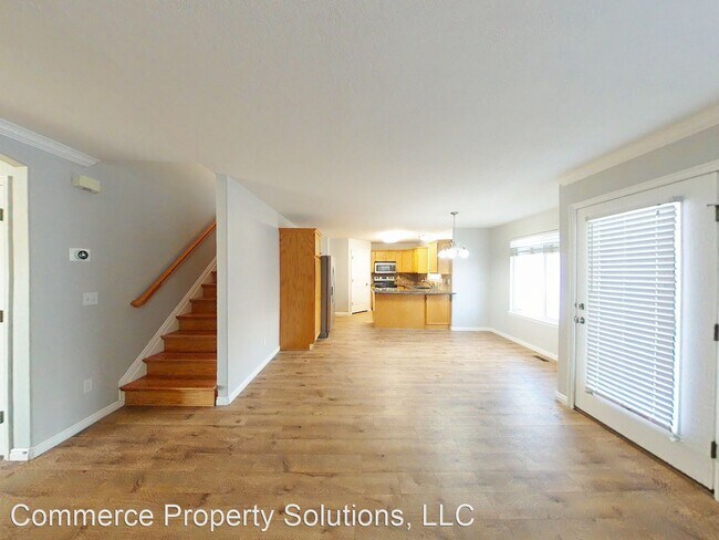 Building Photo - 5 br, 2.5 bath House - 901 S. Apple Grove ...