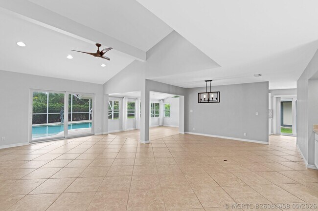 Building Photo - 925 Foxpointe Cir