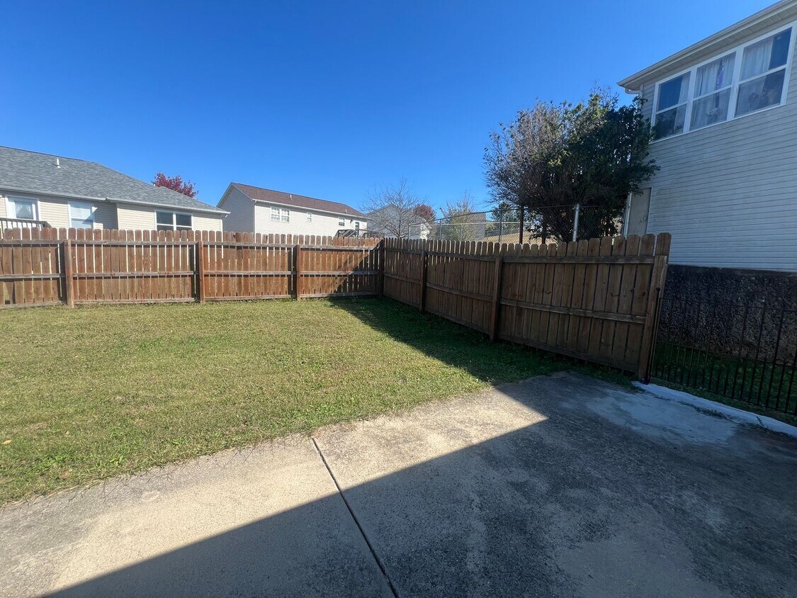 121 Hickory Valley Rd St. Robert, MO 65584 Alquileres en St. Robert