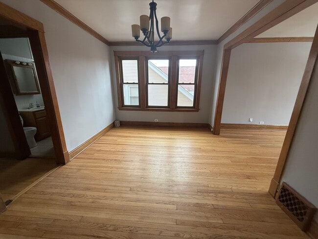 Foto del edificio - 5217 W Cuyler Ave