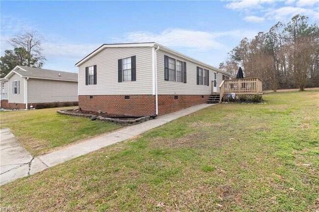 Building Photo - 216 Burnetts Way