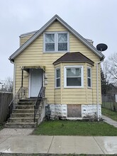Building Photo - 227 W 112th Pl