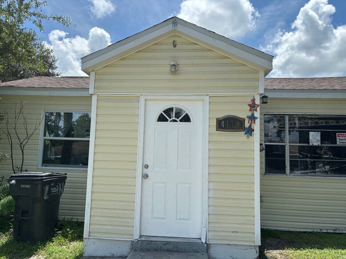 Primary Photo - 4170 55th Ave N