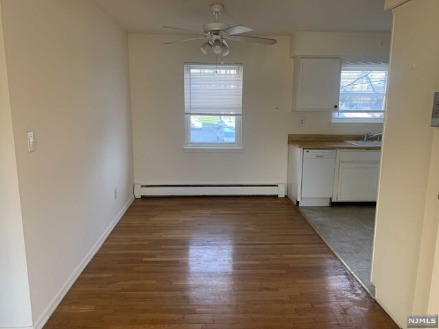 Building Photo - 16 Rolling Ridge Rd