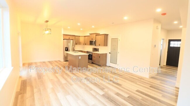Building Photo - 61379 Brosterhous Road