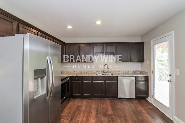 Building Photo - 38 Lazarus Dr