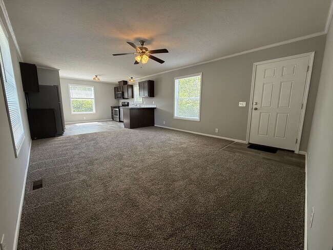 Foto del edificio - 12365 Creekview Ave