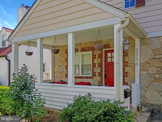 Building Photo - 2336 Belleview Ave