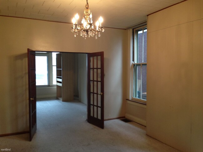 Foto del edificio - 2462 Fairview Ave