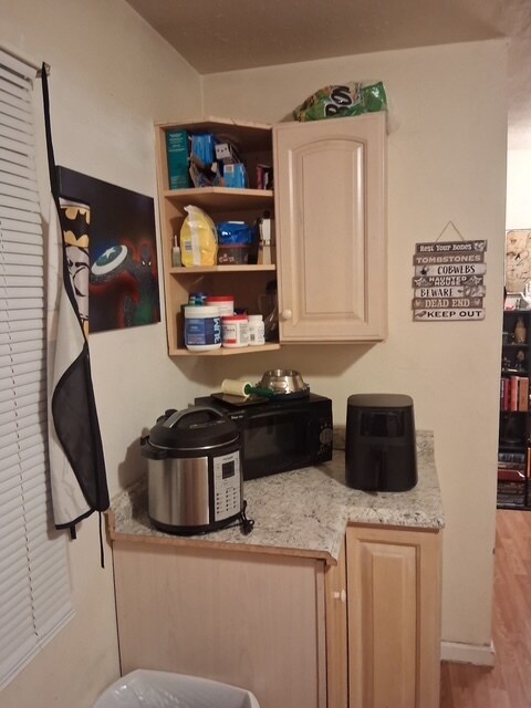 Foto del edificio - 228 Stoney Mountain Rd