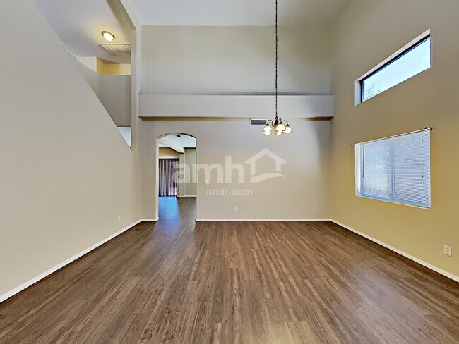 Building Photo - 23847 W Grove St