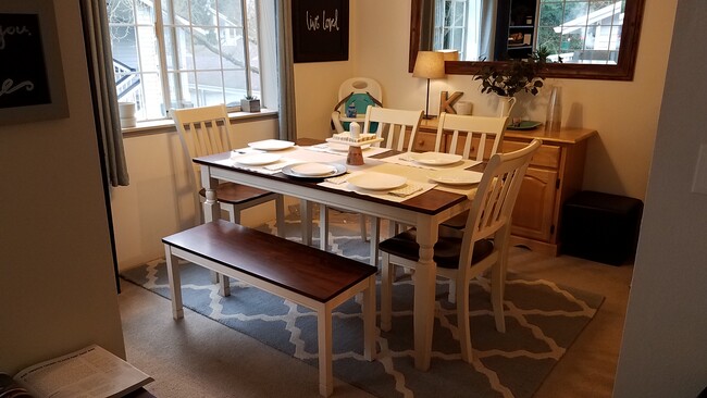 Dinning Room - 7453 Newcastle Golf Club Rd