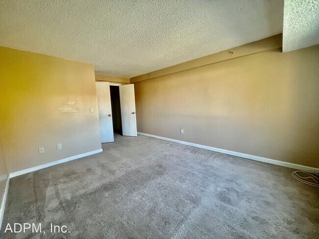 Building Photo - 1 br, 1 bath House - 7 Birchwood Point #301