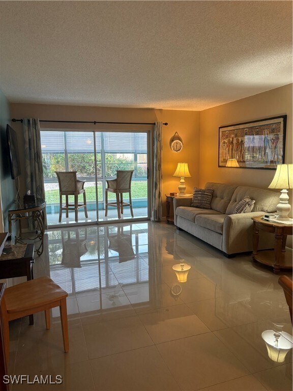 Foto principal - 8730 Rose Ct