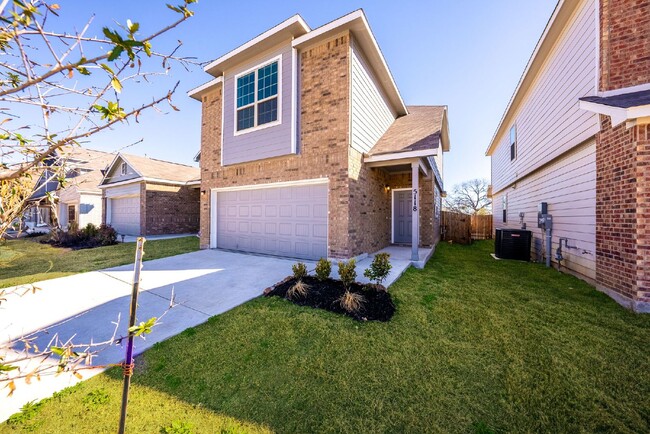 Photo - Home with Greenbelt Views - 5118 Sandstone Way