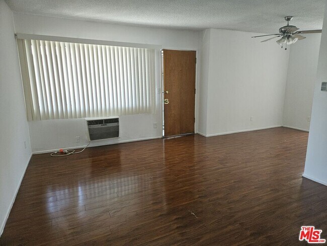 Building Photo - 5641 Halbrent Ave