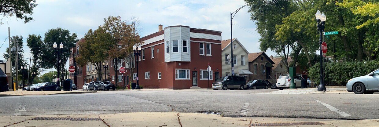 Front of Buiiding - 2301 W 25th St