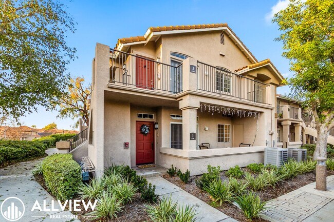 Building Photo - Beautifully upgraded 2bd/2br in the highly...