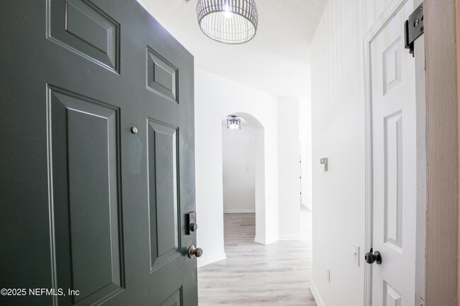 Foto del edificio - 7990 Baymeadows Rd