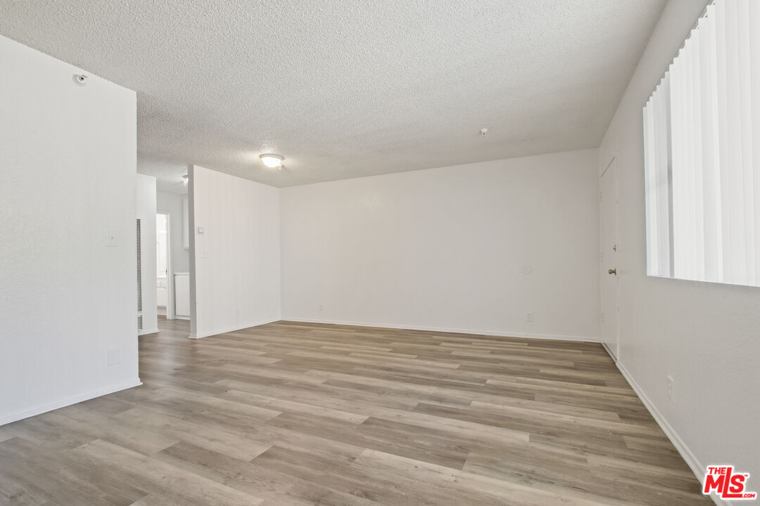 Foto principal - 12100 Birch Ave