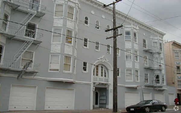 Building Photo - 1401 Grove St