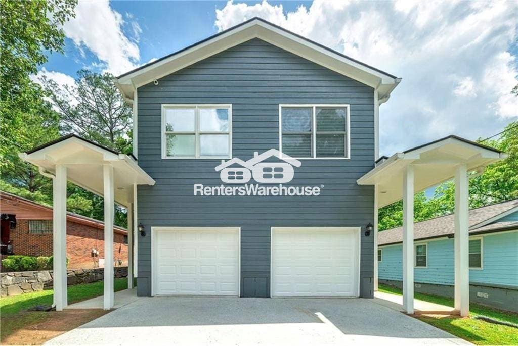 Primary Photo - 1948 Detroit Ave NW