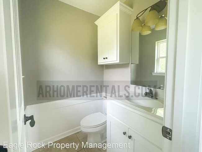 Building Photo - 4 br, 2 bath House - 9 Mary Drive