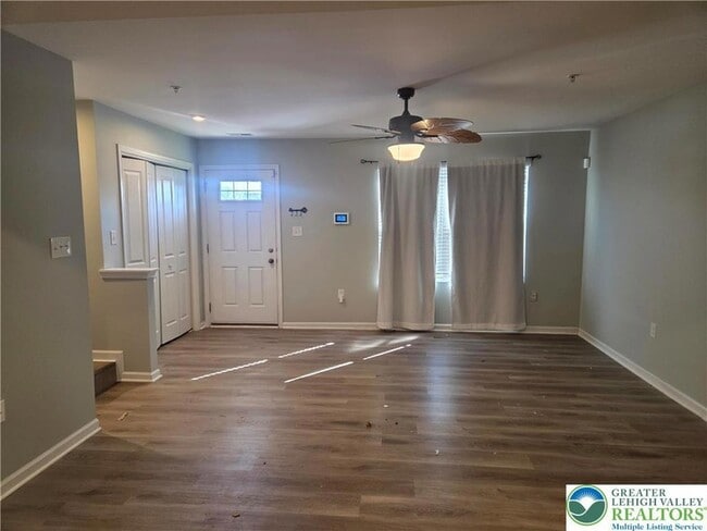 Building Photo - 2500 Alex Rd