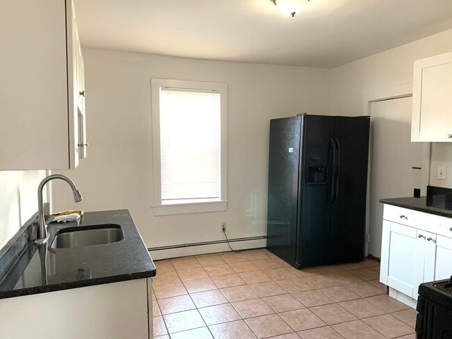 Foto del edificio - 712 Lawrence St