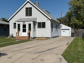 Building Photo - 2706 Avenue E