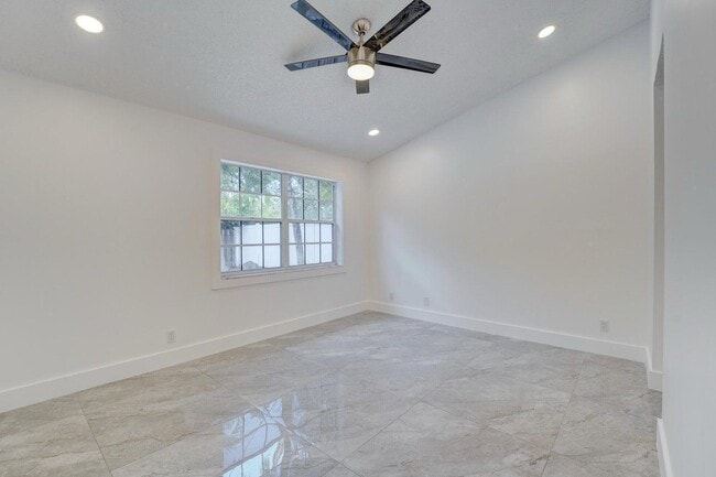 Building Photo - 10791 SW 10th Pl