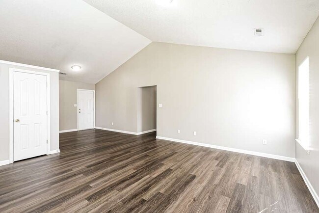 Foto del edificio - 8731 Purple Thistle Ln