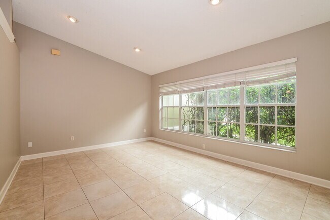 Foto del edificio - 104 W Frederick Ave