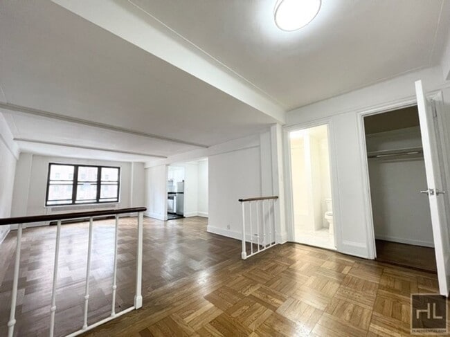 Building Photo - EAST 38 STREET