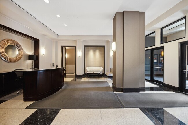 Foto del edificio - 1155 N Dearborn St