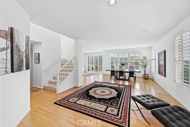 Building Photo - 19 Sea View Ln