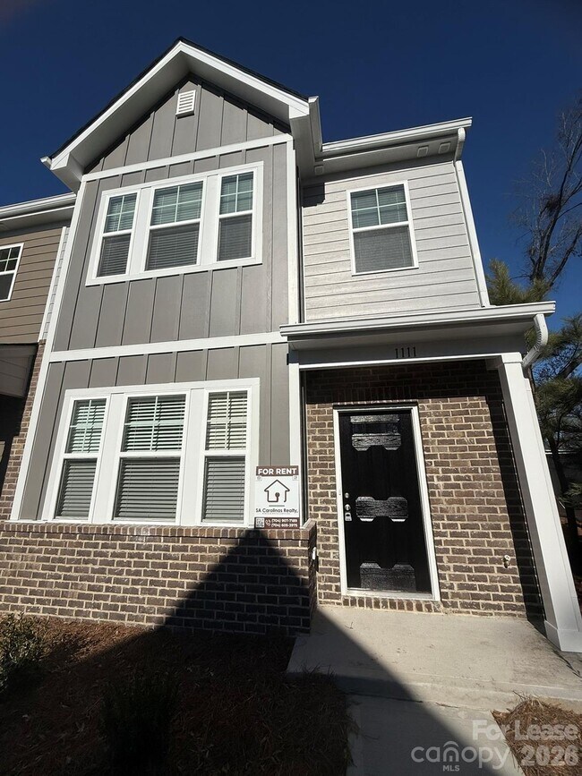 Foto del edificio - 1111 Bartholdi Dr